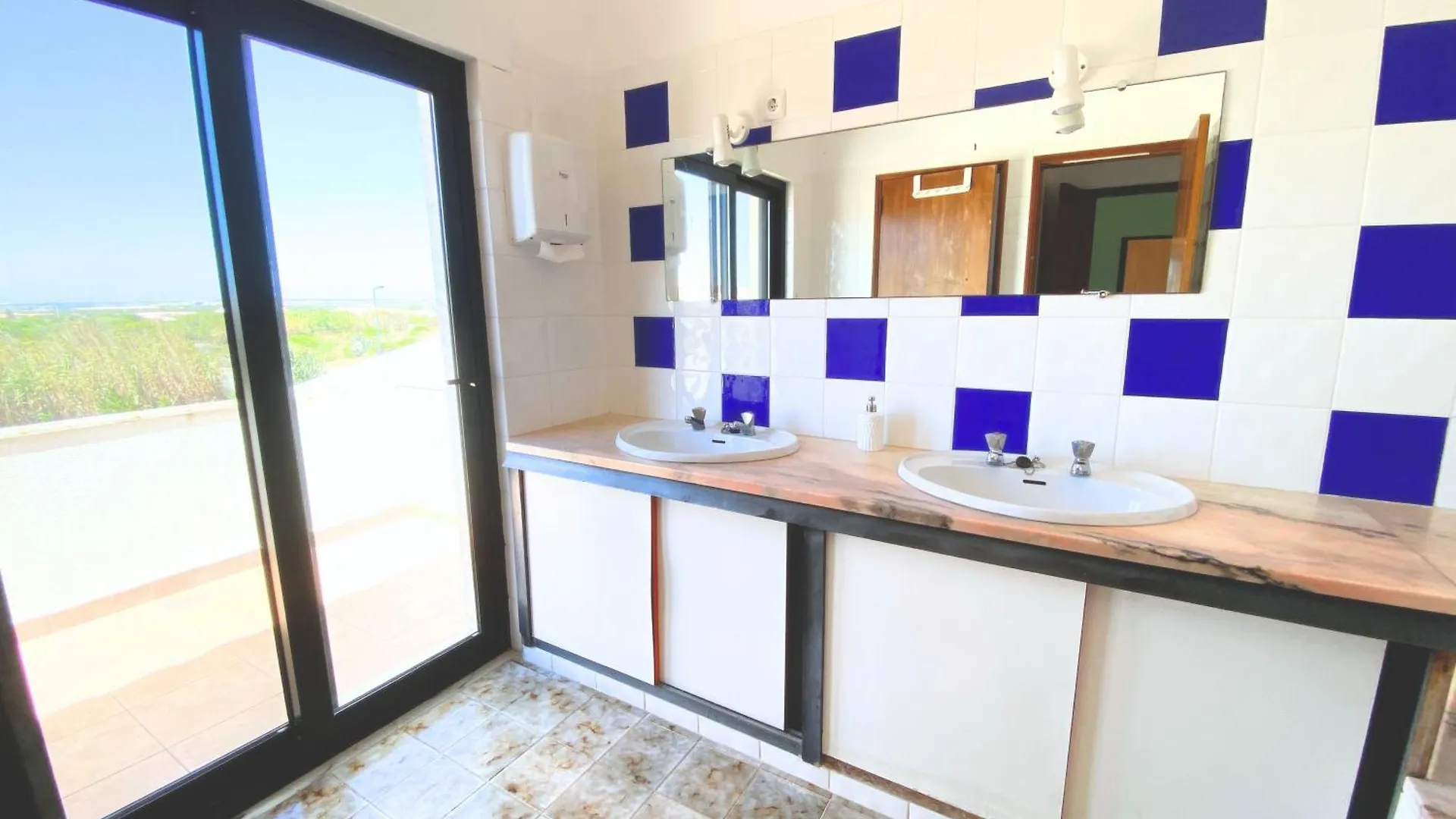 Algarve Surf Camp & Hostel Sagres